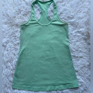 Lululemon tank top